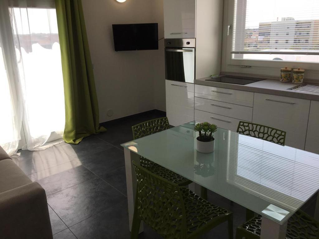 Casa Vacanza Colors Porto Torres Dış mekan fotoğraf